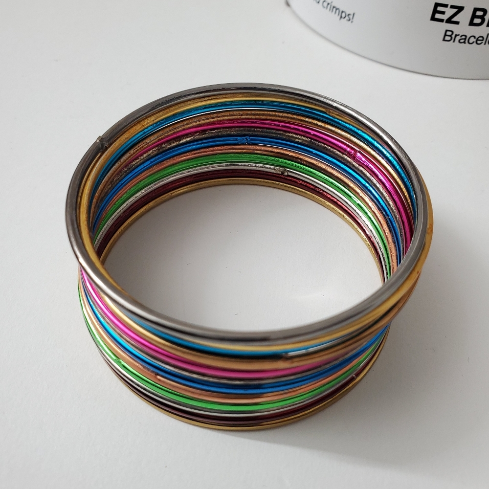 Watch Video / Multi-Tone Bangle Set - Picture 4 of 5